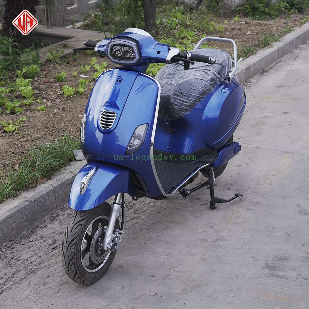 UATSL2 SQUARE HEADLIGHT TYPE VESPA ELECTRIC SCOOTER